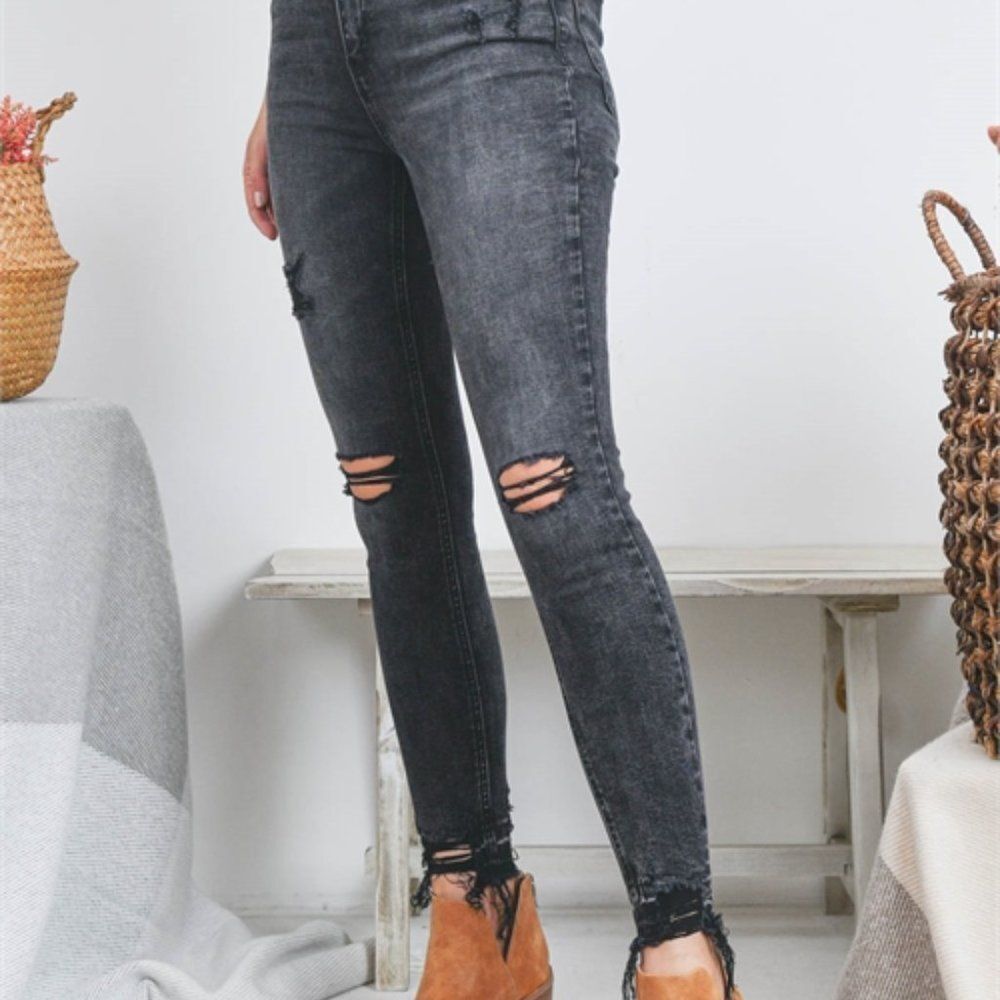 Clearance- Sizes 0-15 BLACK DISTRESSED JEANS - Picture 3 of 10